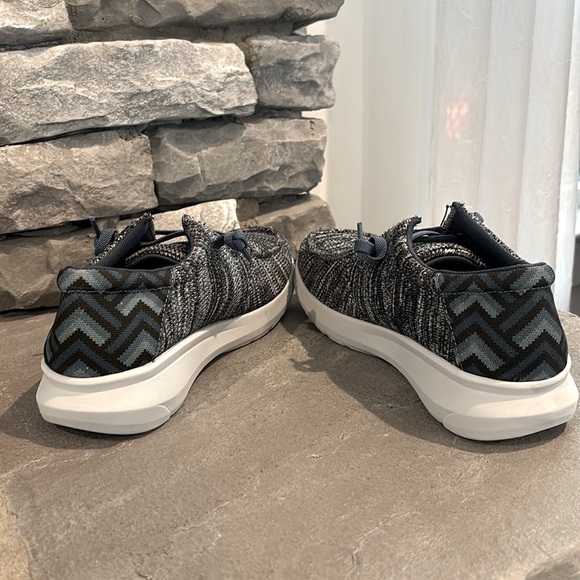 Ariat Hilo Heather Grey/Blue Aztec print,FLX Foam sole,moc toe,stretch lace - Picture 8 of 13